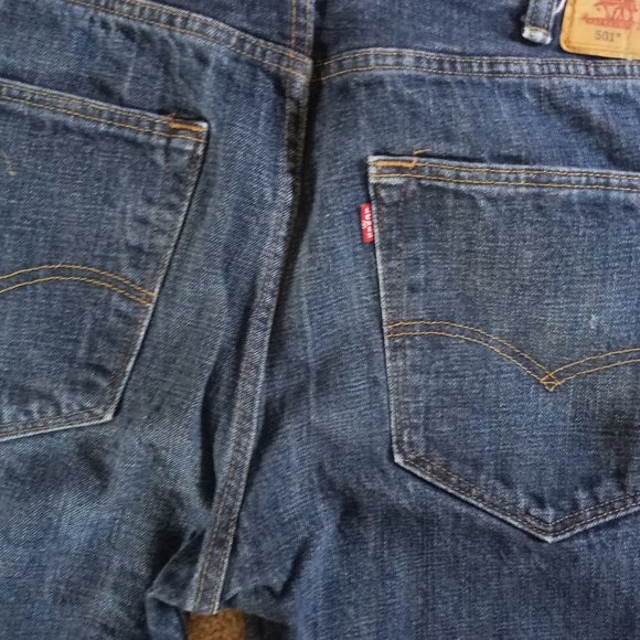 2 pairs of men's Levi's 501 button fly jeans - Picture 4 of 4